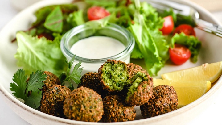 روش تهیه فلافل عربی با روش سرخ کردن