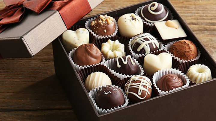 شکلات بخوریم یا نخوریم؟ شکلات بخوریم یا نخوریم؟