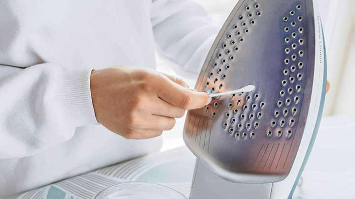 تمیز کردن کف اتو با استفاده از سرکه تمیز کردن کف اتو با استفاده از سرکه