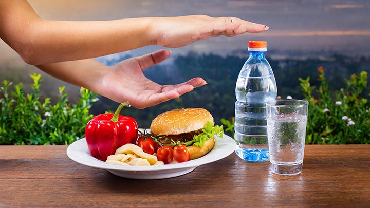 کدام غذاها را با آب نخوریم؟ کدام غذاها را با آب نخوریم؟