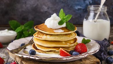 طرز تهیه پنکیک با ماست؛ مرحله به مرحله برای صبحانه