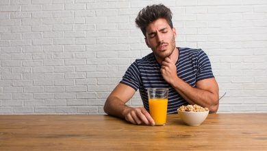 8 مورد از بهترین غذاها و مواد خوراکی مناسب گلو درد و سرماخوردگی