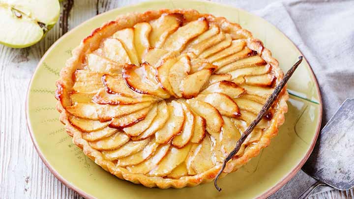 کیک سیب خوشمزه و مجلسی فرانسوی کیک سیب خوشمزه و مجلسی فرانسوی