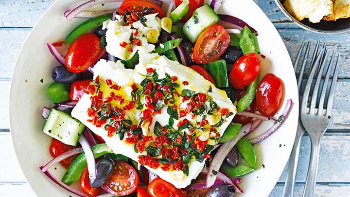 طرز تهیه سالاد یونانی با کاهو