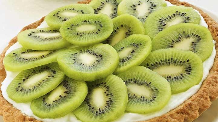 مراحل تهیه تارت کیوی