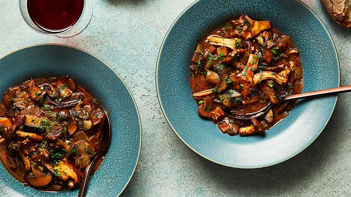 خورشت قارچ خوشمزه و مخصوص با مرغ خورشت قارچ خوشمزه و مخصوص با مرغ