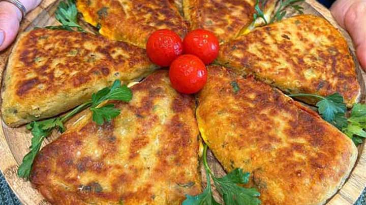 کوکو سیب زمینی شکم پر خوشمزه و مجلسی با گوشت چرخ کرده کوکو سیب زمینی شکم پر خوشمزه و مجلسی با گوشت چرخ کرده