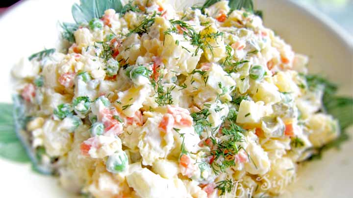 نکات و فوت و فن‌های طرز تهیه سالاد روسی