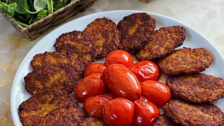 استفاده از گوشت تازه در تهیه کتلت استفاده از گوشت تازه در تهیه کتلت