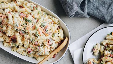 طرز تهیه سالاد ماکارونی وگان با سس مخصوص؛ ساده و خوشمزه