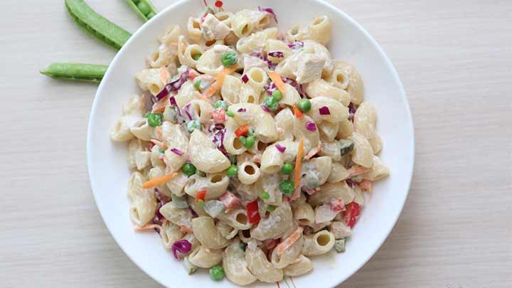 مراحل تهیه سالاد ماکارونی وگان مراحل تهیه سالاد ماکارونی وگان