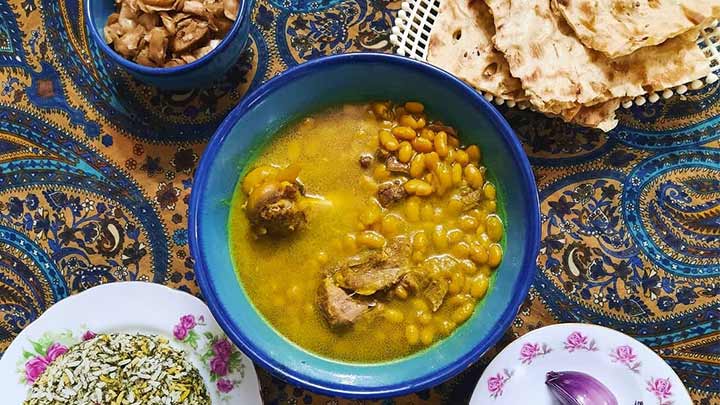 مراحل تهیه آبگوشت لوبیا سفید کاشان مراحل تهیه آبگوشت لوبیا سفید کاشان