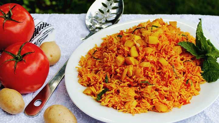 طرز تهیه انواع استانبولی پلو (دمی گوجه) طرز تهیه انواع استانبولی پلو (دمی گوجه)