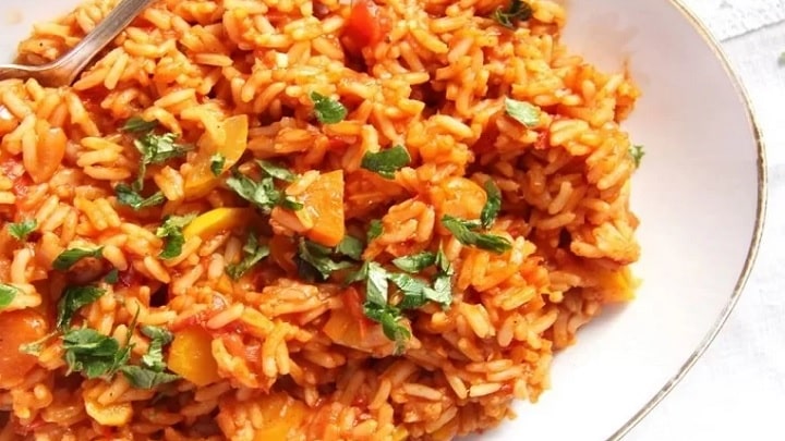 دمی گوجه از غذاهای کم هزینه و ارزان دمی گوجه از غذاهای کم هزینه و ارزان