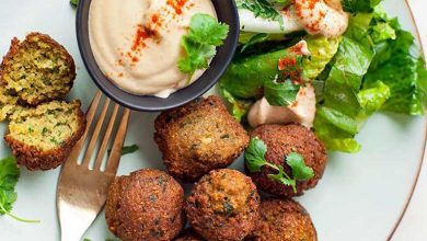 طرز تهیه فلافل اسفناج خوشمزه؛ با سس شاورما