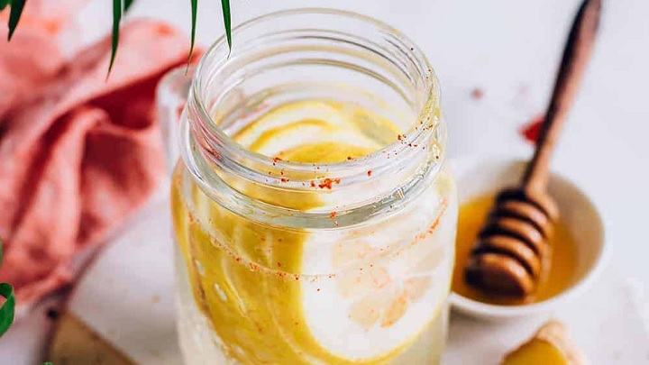 طرز تهیه لیمو عسلی با دارچین برای سرماخوردگی