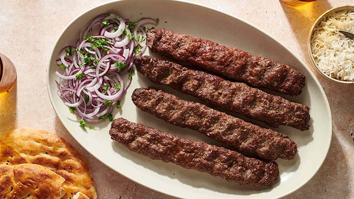 انتخاب گوشت مناسب در کباب کوبیده انتخاب گوشت مناسب در کباب کوبیده