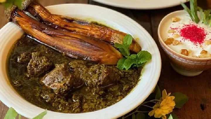 مراحل تهیه خورشت ریحان شمالی مراحل تهیه خورشت ریحان شمالی