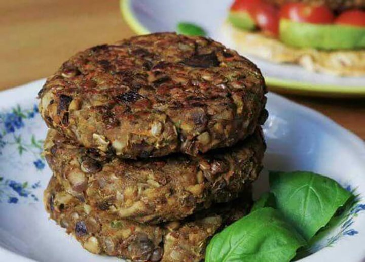 طرز تهیه کتلت عدس بدون گوشت غذای رژیمی و خوشمزه
