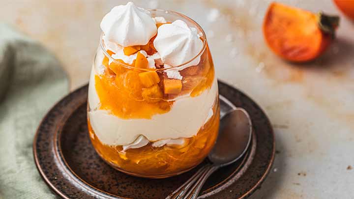 نکات و فوت و فنهای طرز تهیه موس خرمالو نکات و فوت و فنهای طرز تهیه موس خرمالو