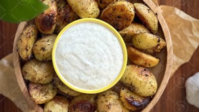طرز تهیه سیب زمینی تنوری + سس سیر مرحله به مرحله با «ویدئو»