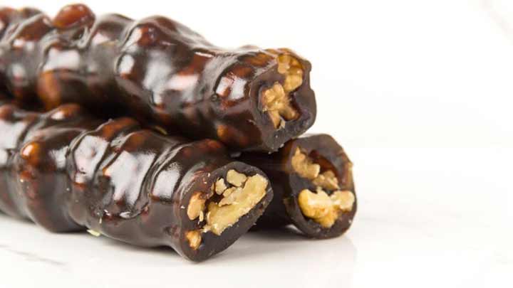 مراحل تهیه سوجوق گردویی مراحل تهیه سوجوق گردویی