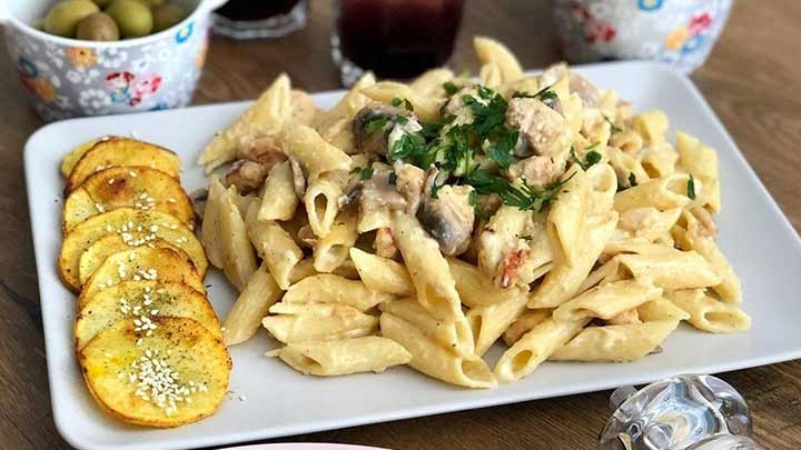 طرز تهیه پاستا آلفردو با سس مخصوص طرز تهیه پاستا آلفردو با سس مخصوص