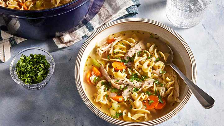 رسپی مخصوص نودل مرغ رسپی مخصوص نودل مرغ