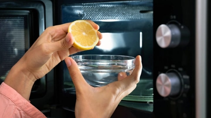 پاککننده طبیعی برای مایکروویو و فر برقی پاککننده طبیعی برای مایکروویو و فر برقی