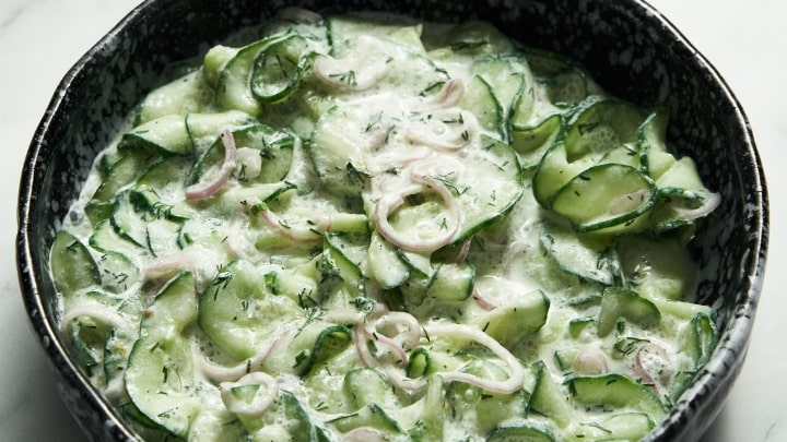 نکات و فوت و فنهای تهیه سالاد خیار نکات و فوت و فنهای تهیه سالاد خیار