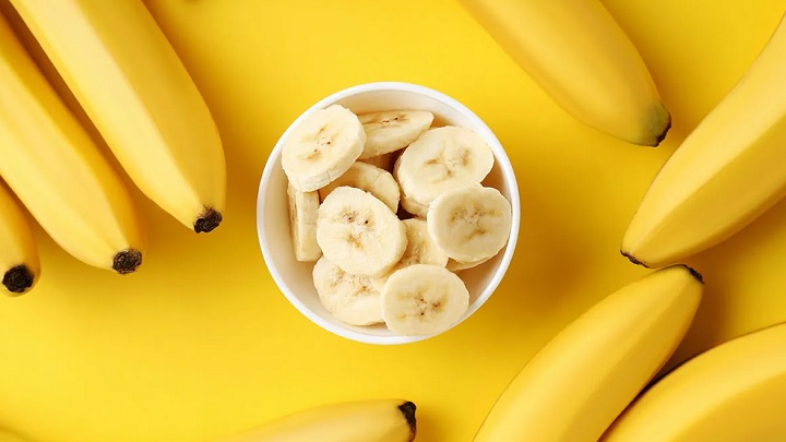 موز از خوراکیهای غیرمجاز با معده خالی موز از خوراکیهای غیرمجاز با معده خالی