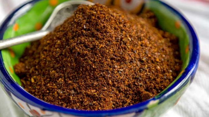 نکاتی که در تهیه ادویه چیلی باید بدانید! نکاتی که در تهیه ادویه چیلی باید بدانید!