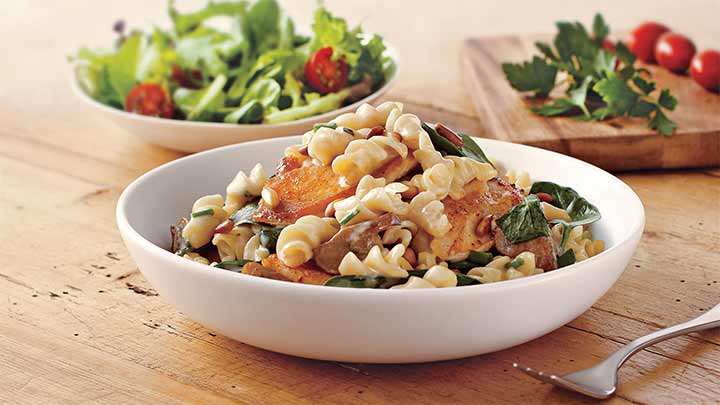 مراحل تهیه سالاد ماکارونی با قارچ مراحل تهیه سالاد ماکارونی با قارچ