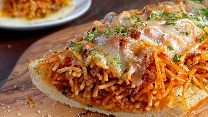 نکات و فوت و فنهای تهیه ساندویچ ماکارونی نکات و فوت و فنهای تهیه ساندویچ ماکارونی