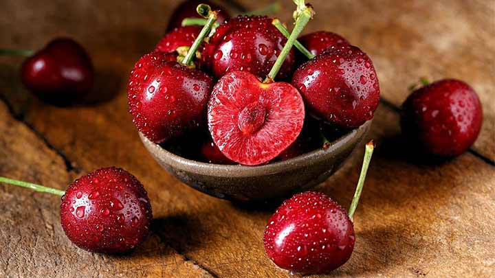 گیلاس آسرولا از بهترین میوهها برای رفع یبوست گیلاس آسرولا از بهترین میوهها برای رفع یبوست