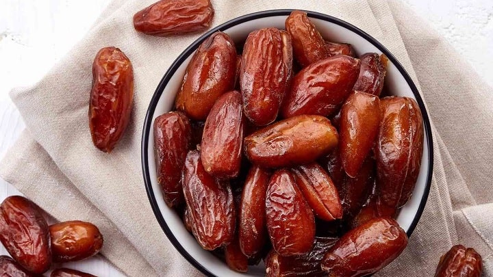 جایگزین کردن خرما به جای شیرینی در عید نوروز