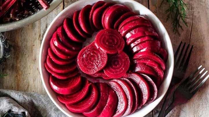 خوشرنگ شدن لبو با اضافه کردن سرکه به آن هنگام پخت خوشرنگ شدن لبو با اضافه کردن سرکه به آن هنگام پخت