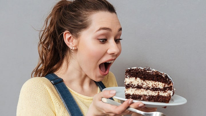 از مصرف دسرهای شیرین خودداری کنید! از مصرف دسرهای شیرین خودداری کنید!