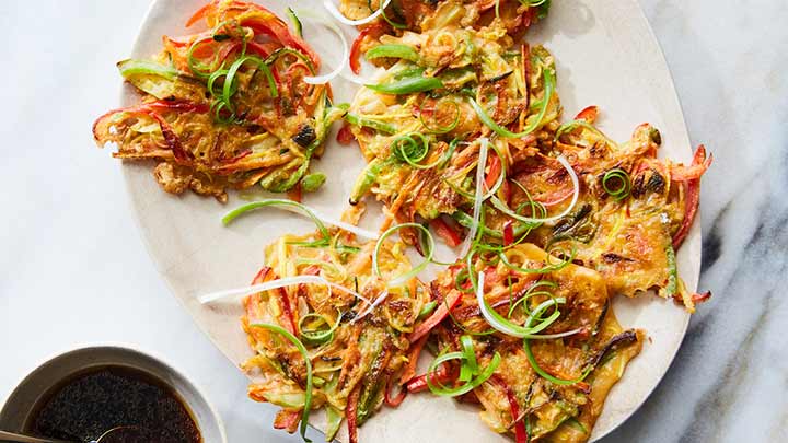 مراحل تهیه پنکیک سبزیجات