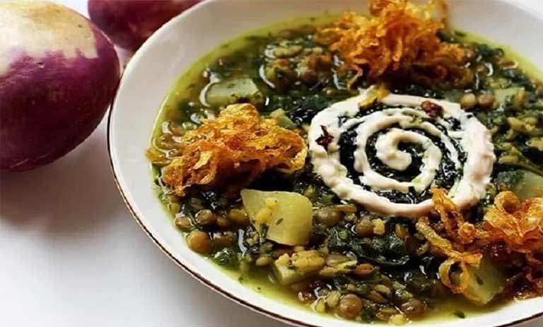 طرز تهیه آش ماش و شلغم خوشمزه؛ مرحله به مرحله