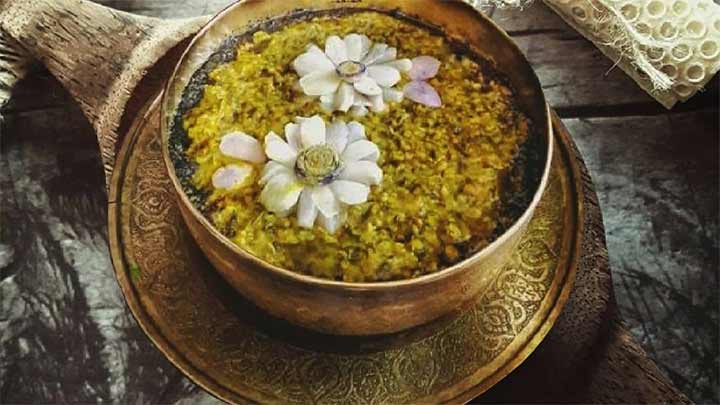 مراحل تهیه آش ماش و شلغم