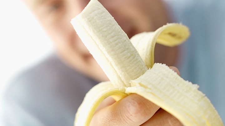 بدترین و بهترین ساعت خوردن موز در طول روز بدترین و بهترین ساعت خوردن موز در طول روز