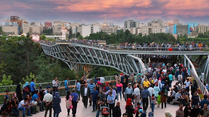 پل طبیعت در تهران پل طبیعت در تهران