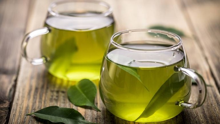 مصرف چای سبز از راهکارهای خانگی برای آب کردن چربی دور شکم مصرف چای سبز از راهکارهای خانگی برای آب کردن چربی دور شکم
