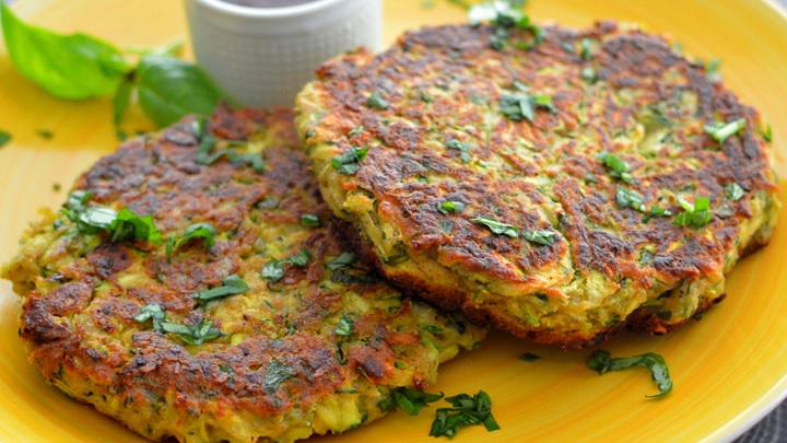 طرز تهیه پنکیک کدو خورشتی در فر طرز تهیه پنکیک کدو خورشتی در فر