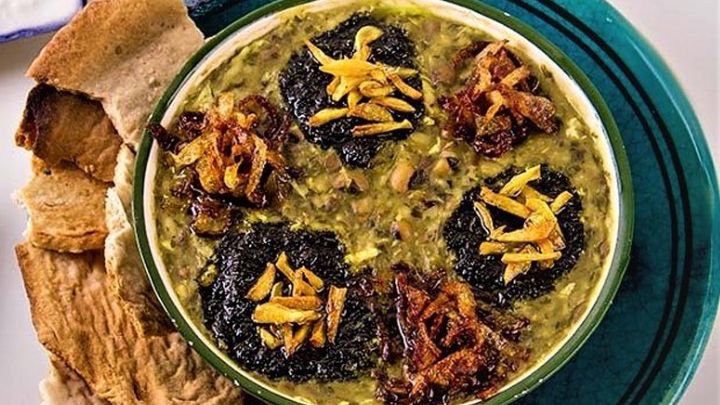 مراحل تهیه آش ابودردا (آش چهارشنبه سوری) مراحل تهیه آش ابودردا (آش چهارشنبه سوری)