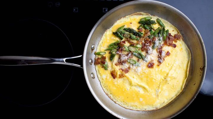 مراحل تهیه املت مارچوبه (املت یونانی) مراحل تهیه املت مارچوبه (املت یونانی)