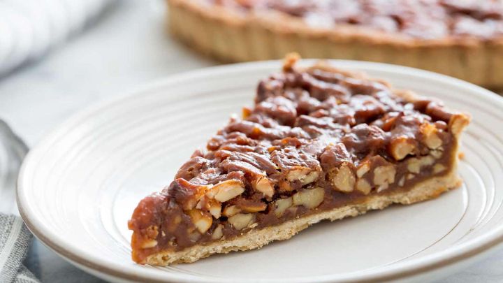 آماده سازی گردو کاراملی برای شب عید