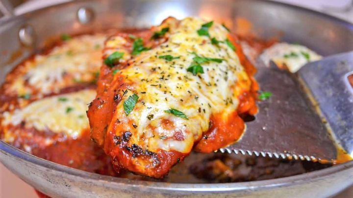 رسپی چیکن پارمزان؛ غذای خوشمزه ایتالیایی رسپی چیکن پارمزان؛ غذای خوشمزه ایتالیایی