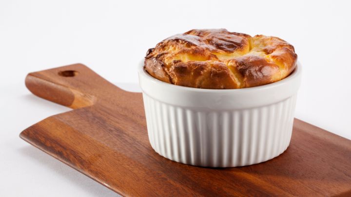 مراحل تهیه سوفله مرغ با قارچ